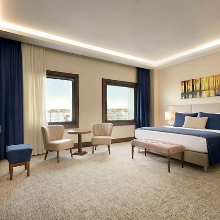 Hotel Ramada By Wyndham Yalova à Yalova  Extérieur photo