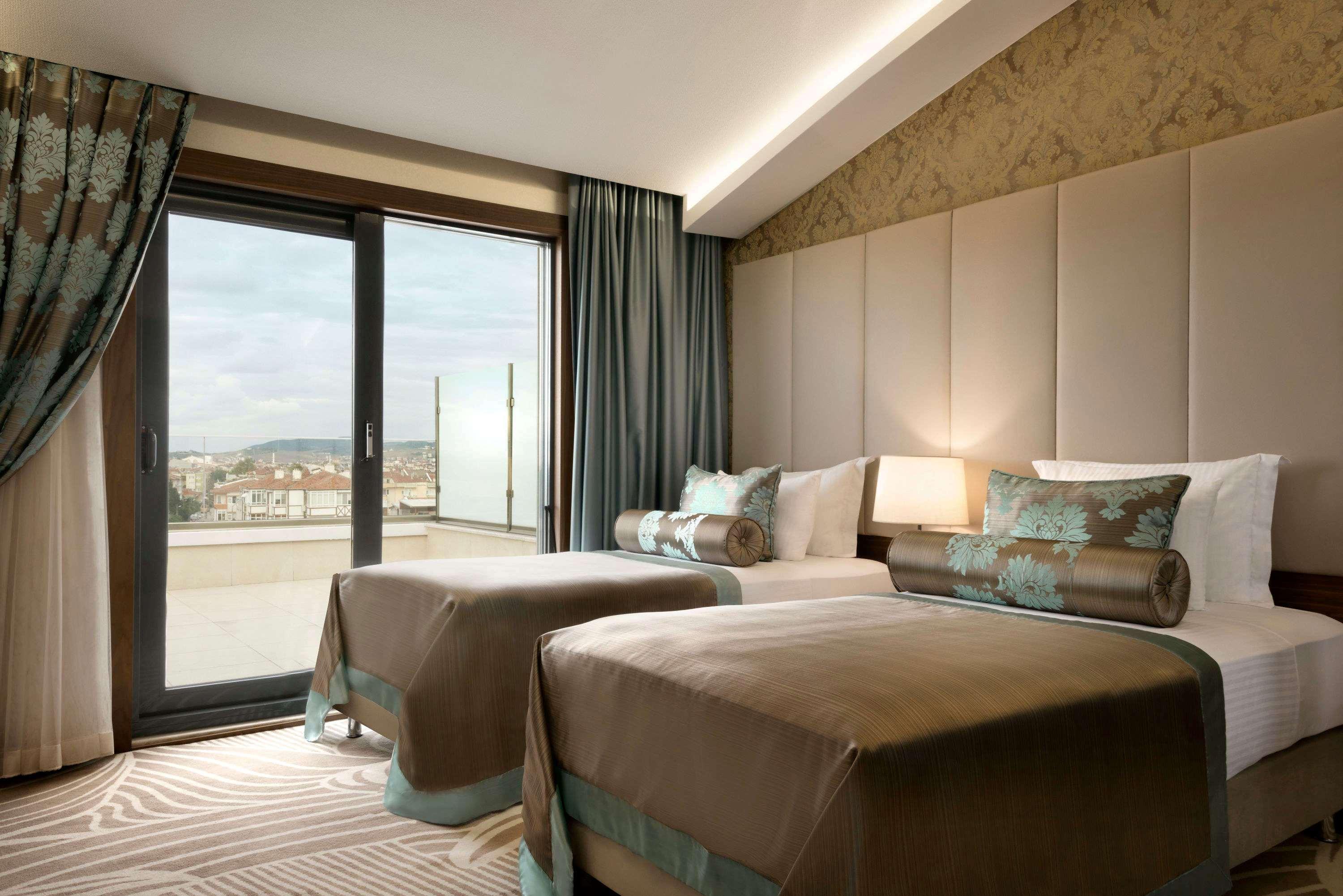 Hotel Ramada By Wyndham Yalova à Yalova  Extérieur photo