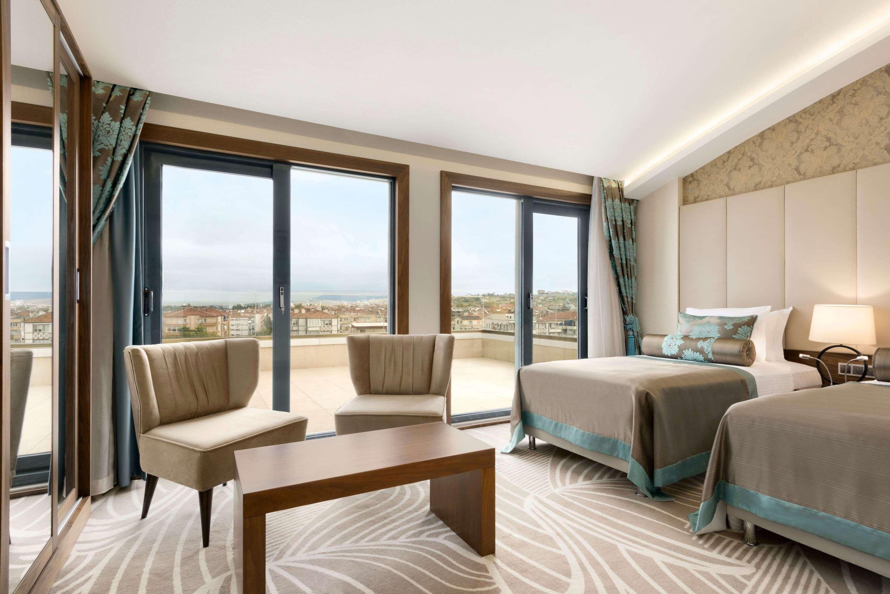 Hotel Ramada By Wyndham Yalova à Yalova  Extérieur photo
