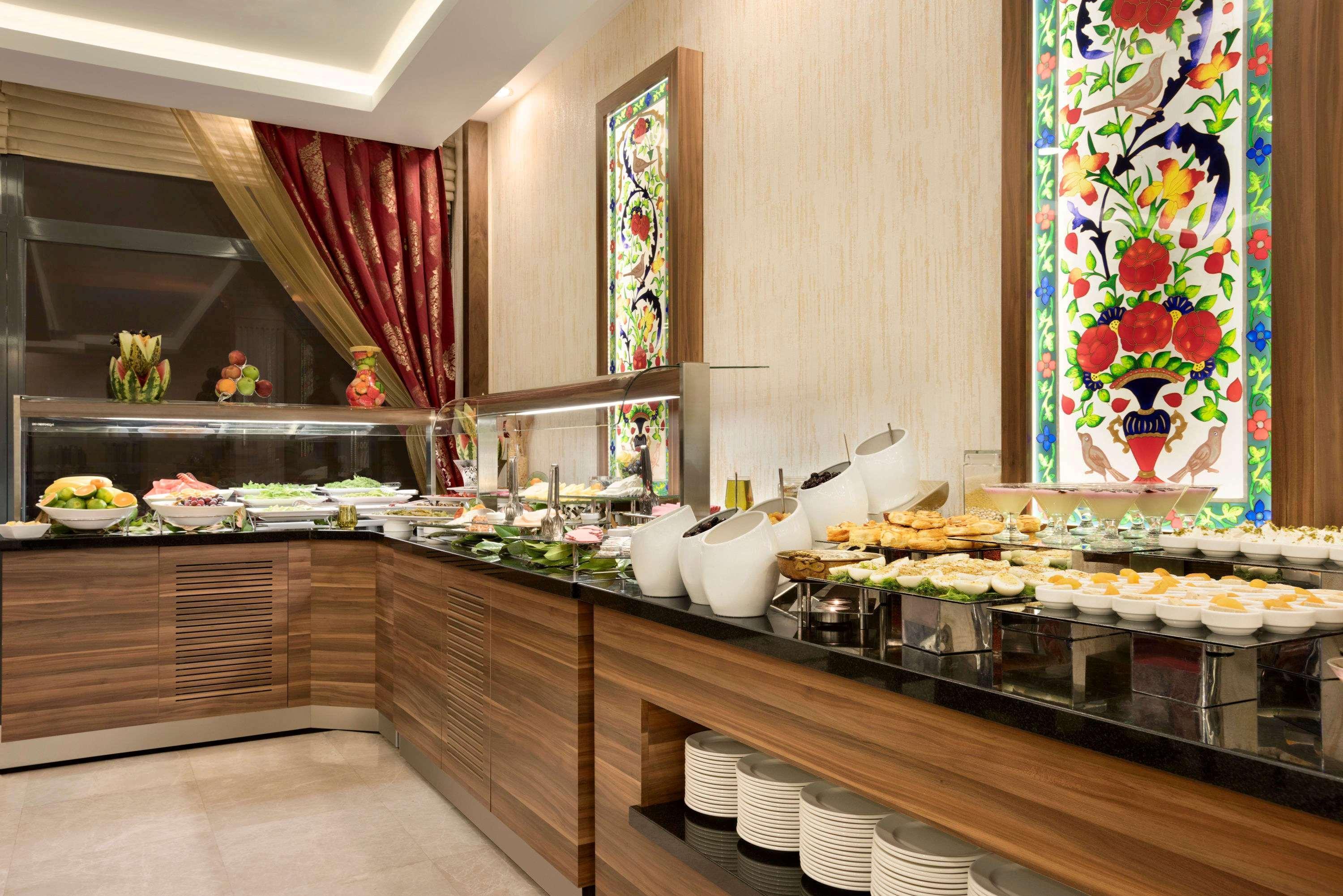 Hotel Ramada By Wyndham Yalova à Yalova  Extérieur photo