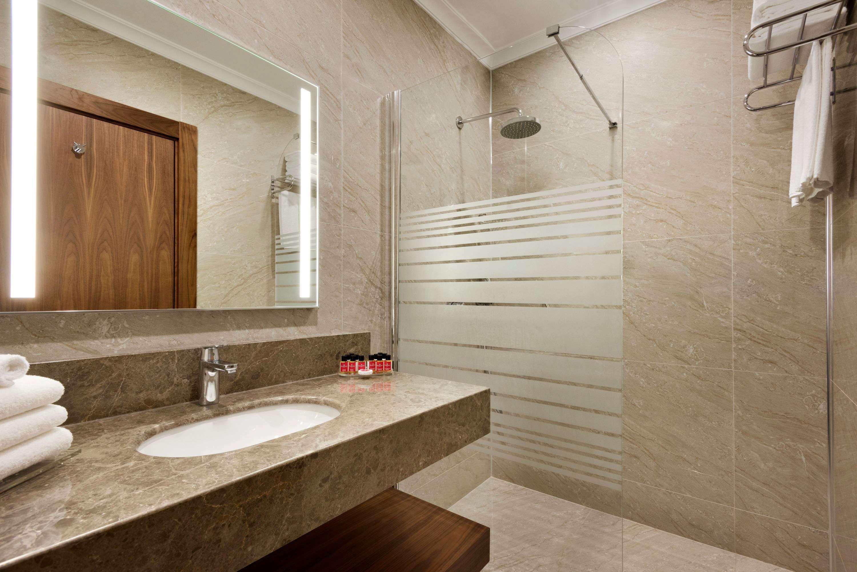 Hotel Ramada By Wyndham Yalova à Yalova  Extérieur photo
