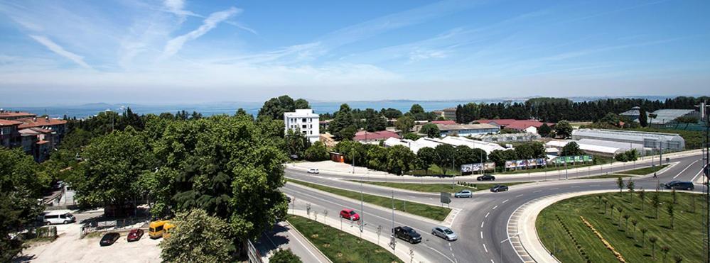 Hotel Ramada By Wyndham Yalova à Yalova  Extérieur photo