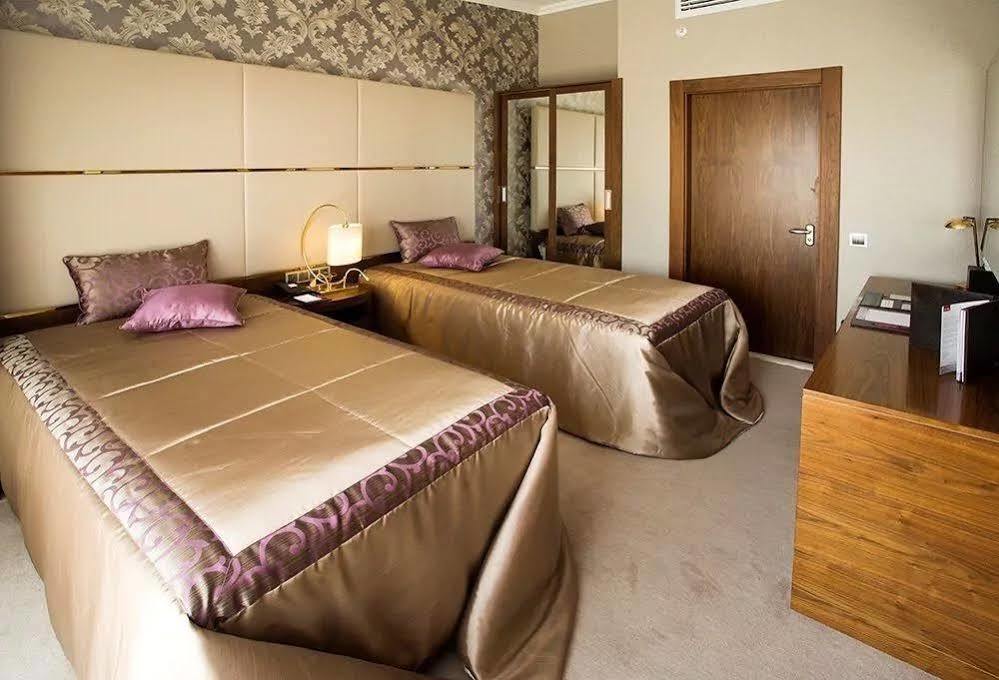 Hotel Ramada By Wyndham Yalova à Yalova  Extérieur photo